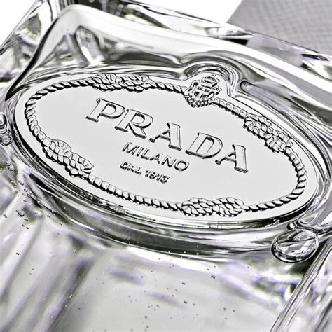 prada iris cedre sephora.